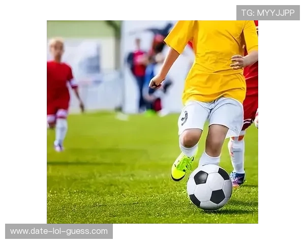 足球球星萌娃亮相可爱瞬间曝光看他们如何继承父亲的足球天赋